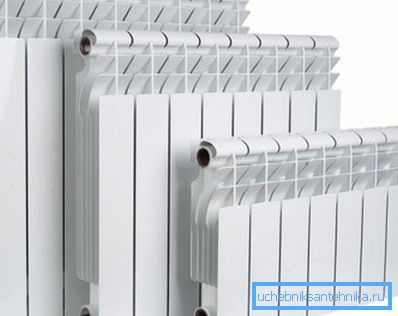 Los radiadores de aluminio tienen la mayor capacidad por sección.