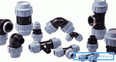 Surtido de accesorios de compresión. Surtido de accesorios de compresión.