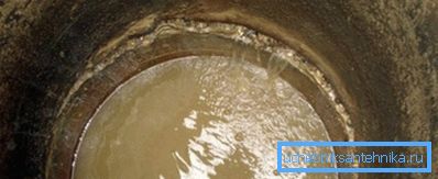 Los accidentes y la despresurización de la carcasa conducen a la entrada de suciedad en la entrada de agua. Los accidentes y la despresurización de la carcasa conducen a la entrada de suciedad en la entrada de agua.