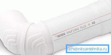 Tubería de alcantarillado blanca con un alto nivel de absorción de ruido de la empresa REHAU Tubería de alcantarillado blanca con un alto nivel de absorción de ruido de la empresa REHAU