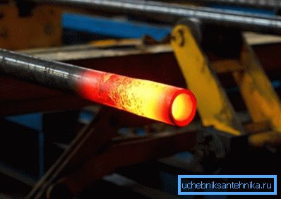 Tubo formado caliente inconsútil Tubo formado caliente inconsútil