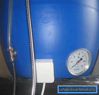 Barril para ducha con calentador. Barril para ducha con calentador.
