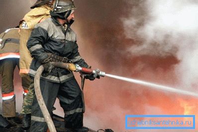 Lucha contra el fuego Lucha contra el fuego
