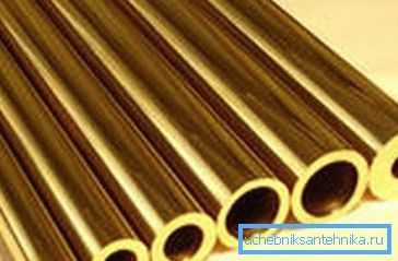 Tubo de bronce con diferentes grosores de pared. Tubo de bronce con diferentes grosores de pared.