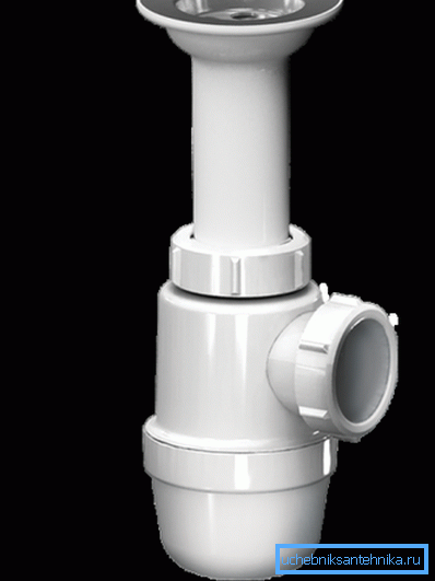 Botella de sifón con fácil acceso a su interior. Botella de sifón con fácil acceso a su interior.