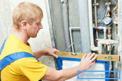 Estos diseños son ideales para fijar directamente en la pared o en nichos pequeños con tubos de elevación Estos diseños son ideales para fijar directamente en la pared o en nichos pequeños con tubos de elevación