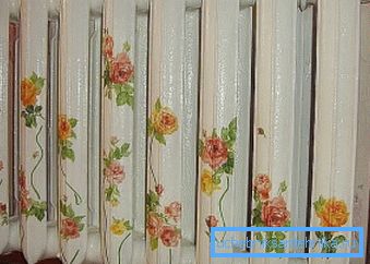 Los radiadores de calefacción Decoupage lo hacen usted mismo - rosas rizadas Los radiadores de calefacción Decoupage lo hacen usted mismo - rosas rizadas