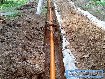 El desmontaje de la alcantarilla externa lleva bastante tiempo. El desmontaje de la alcantarilla externa lleva bastante tiempo.