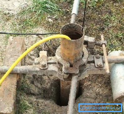 El diámetro del pozo debe ser de aproximadamente 4 pulgadas. El diámetro del pozo debe ser de aproximadamente 4 pulgadas.