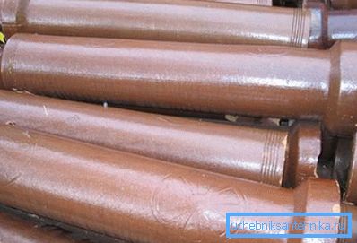 Para la fabricación de líneas de alcantarillado también se utilizan cerámicas. Para la fabricación de líneas de alcantarillado también se utilizan cerámicas.
