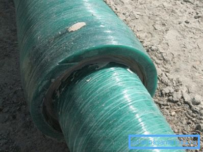 Para la instalación subterránea se utilizan tuberías de paredes gruesas de alta rigidez. Para la instalación subterránea se utilizan tuberías de paredes gruesas de alta rigidez.