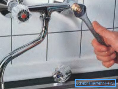 Necesitas herramientas para reparaciones. Necesitas herramientas para reparaciones.