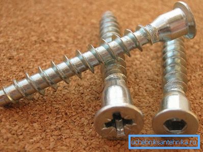 Europins se utilizan para unir hojas de aglomerado. Europins se utilizan para unir hojas de aglomerado.