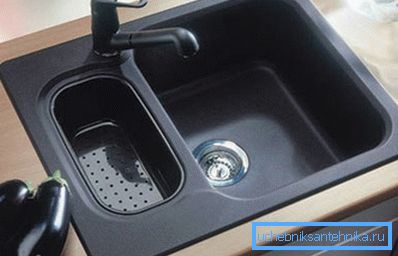 Doble lavabo fabricado en granito artificial. Doble lavabo fabricado en granito artificial.