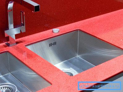 Doble lavabo - encimera incorporada. Doble lavabo - encimera incorporada.