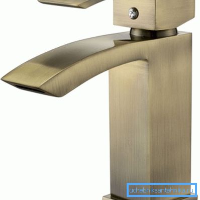 Joystick de grúa en bronce. Joystick de grúa en bronce.