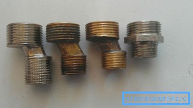 Excéntricos de diferentes tamaños para montar el mezclador. Excéntricos de diferentes tamaños para montar el mezclador.