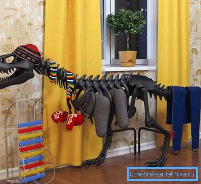 Radiador eléctrico decorativo en forma de dinosaurio. Radiador eléctrico decorativo en forma de dinosaurio.
