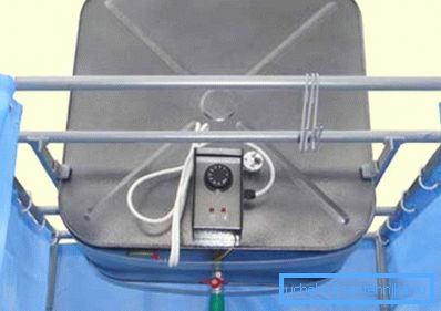Ducha eléctrica para dar con un termostato. Ducha eléctrica para dar con un termostato.