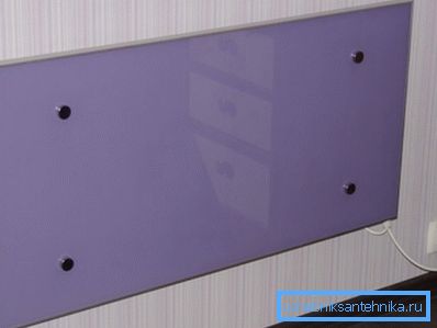 El emisor de infrarrojos eléctrico puede ser parte del interior. El emisor de infrarrojos eléctrico puede ser parte del interior.