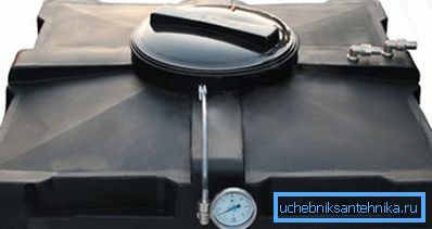 Tanque de ducha con calefacción integrada. Tanque de ducha con calefacción integrada.
