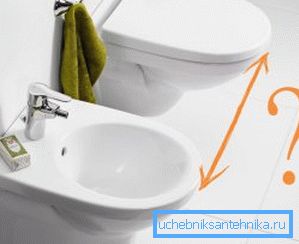 Si se instalan varios dispositivos de plomería utilizando este método, entonces es necesario tener en cuenta la distancia entre ellos o comprar una sección completa. Si se instalan varios dispositivos de plomería utilizando este método, entonces es necesario tener en cuenta la distancia entre ellos o comprar una sección completa.