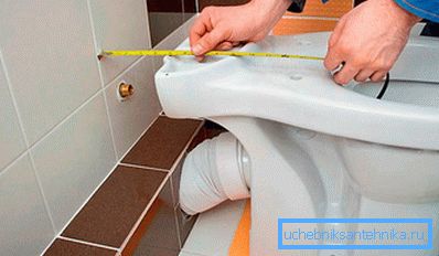 Si comete un error en los cálculos, será difícil instalar el aparato en el inodoro. Si comete un error en los cálculos, será difícil instalar el aparato en el inodoro.