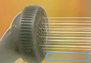 Foto de un dispositivo de hidromasaje en funcionamiento. Foto de un dispositivo de hidromasaje en funcionamiento.