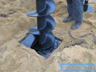 Foto de la parte de tornillo de la herramienta. Foto de la parte de tornillo de la herramienta.