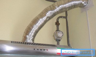 Foto de conducto flexible de metal. Foto de conducto flexible de metal.