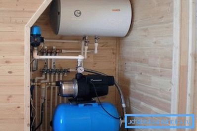 Fragmento del sistema de abastecimiento de agua de una casa particular. Como cualquier otro sistema de ingeniería, este necesita cálculos preliminares. Fragmento del sistema de abastecimiento de agua de una casa particular. Como cualquier otro sistema de ingeniería, este necesita cálculos preliminares.