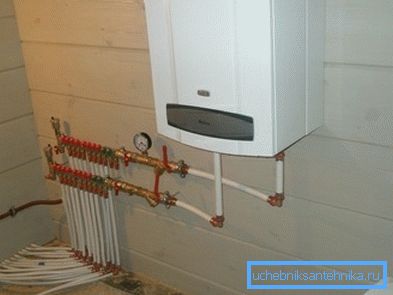La principal ventaja del equipo de pared es su compacidad y la posibilidad de su ubicación incluso en la cocina. La principal ventaja del equipo de pared es su compacidad y la posibilidad de su ubicación incluso en la cocina.
