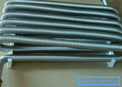 Tubo corrugado de acero inoxidable para calefacción. Tubo corrugado de acero inoxidable para calefacción.