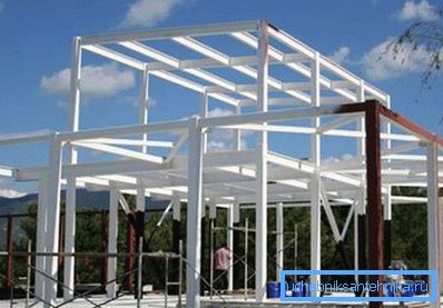 Buena capacidad portante permite el uso de piezas en construcción. Buena capacidad portante permite el uso de piezas en construcción.