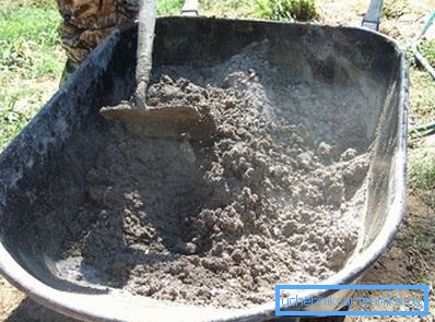 Tanto la porcelana como la loza están hechas de arcilla blanca, pero la primera, debido a los aditivos especiales, tiene mejores propiedades para el consumidor. Tanto la porcelana como la loza están hechas de arcilla blanca, pero la primera, debido a los aditivos especiales, tiene mejores propiedades para el consumidor.