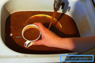 A veces el agua del grifo puede provocar un choque A veces el agua del grifo puede provocar un choque