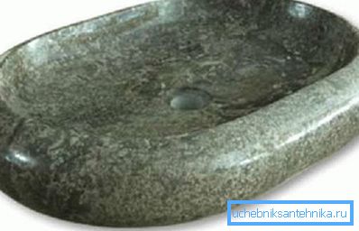 El artículo está hecho de mármol. El artículo está hecho de mármol.