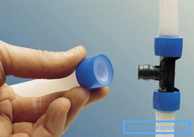 Los productos hechos de polietileno reticulado son fáciles de instalar. Los productos hechos de polietileno reticulado son fáciles de instalar.
