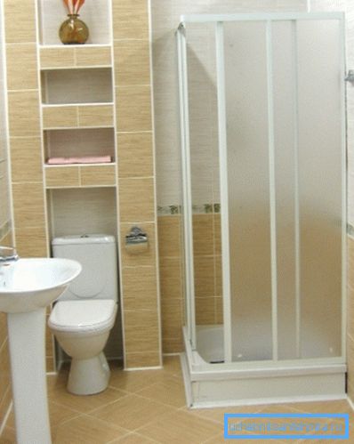 Como podemos ver, todas las características de las cabinas compactas están relacionadas con su Ducha funcional pequeña 70x70 cm.