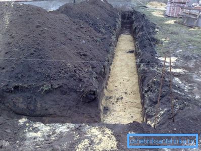 Cómo cavar una zanja bajo el agua Cómo cavar una zanja bajo el agua