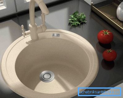 Cómo elegir un solo fregadero de cocina de piedra acrílica. Cómo elegir un solo fregadero de cocina de piedra acrílica.