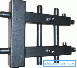 Colector con aguja hidráulica integrada. Colector con aguja hidráulica integrada.