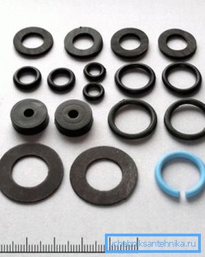 Anillos y glándulas - las piezas más populares para el grifo de la cocina Anillos y glándulas - las piezas más populares para el grifo de la cocina