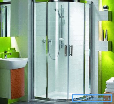 Diseño con puerta corredera y tapa abierta. Diseño con puerta corredera y tapa abierta.