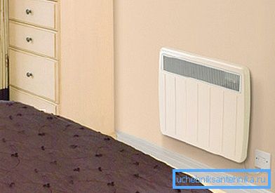 Convector - sistema de calefacción de respaldo en la casa. Convector - sistema de calefacción de respaldo en la casa.