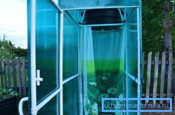 La cabina de ducha fácil para dar con un vestuario de policarbonato es una solución moderna, caracterizada porque el diseño permite que la luz pase. La cabina de ducha fácil para dar con un vestuario de policarbonato es una solución moderna, caracterizada porque el diseño permite que la luz pase.
