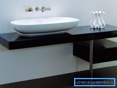 Mesa de diseño fotográfico para aficionados, especialmente diseñada para un modelo específico del fregadero y fabricada por su fabricante. Mesa de diseño fotográfico para aficionados, especialmente diseñada para un modelo específico del fregadero y fabricada por su fabricante.