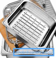 Fotos de aficionados de varios productos, cuyo objetivo es aumentar el nivel de confort al usar el lavabo. Fotos de aficionados de varios productos, cuyo objetivo es aumentar el nivel de confort al usar el lavabo.