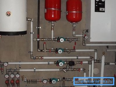 Metal plástico para comunicaciones, calefacción y agua caliente. Metal plástico para comunicaciones, calefacción y agua caliente.
