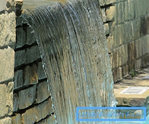 Muchos han visto sistemas similares en ciudades turísticas, donde están diseñados para maximizar su similitud con una cascada natural. Muchos han visto sistemas similares en ciudades turísticas, donde están diseñados para maximizar su similitud con una cascada natural.
